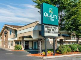 Quality Inn Klamath Falls - Crater Lake Gateway，位于克拉马斯福尔斯的汽车旅馆