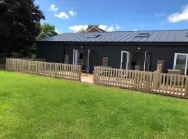 2 Barn Cottages