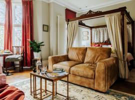 Luxury Suite in Cardiff City Centre + Secure Parking，位于卡迪夫卡迪夫城市大学附近的酒店