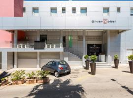Silver Hotel，位于马蒂诺的酒店