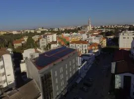 Hotel 4 Estações