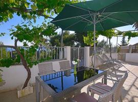 Apartments Dinka Miličić，位于赫瓦尔的酒店