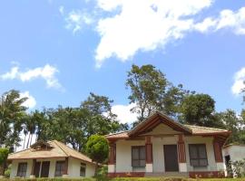 Coorg Heritage Inn Pvt. Ltd，位于Kakkabe的酒店