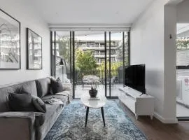 Sandy Hill Apartments by Ready Set Host