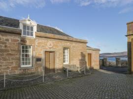 Royal Artillery Cottage - Culzean Castle，位于Maybole的度假屋