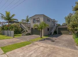 Surf Stay - Whitianga Holiday Home，位于怀蒂昂格的酒店