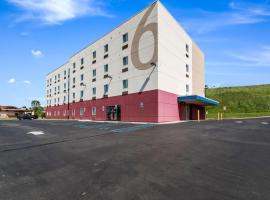 Motel 6 Wilkes Barre Arena，位于威克斯巴勒的宠物友好酒店