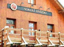 Sokolí hnízdo，位于Hláska的旅馆