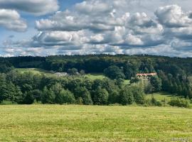 Apát Panzió és Étterem，位于Apátistvánfalva的住宿加早餐旅馆