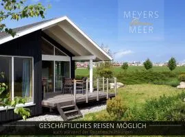 Schwarzes Holzferienhaus mit Sauna -- L I E B L I N G S P L A T Z -- an der Ostsee, Zierow bei Wismar, Strand 500m, alles inklusive