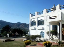 Mediterráneo Hotel，位于比亚莱特马西的酒店