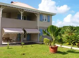 Appartement cosy Les Trois-Îlets 85 m² jardin verdoyant