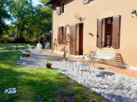 Maison rustique près de Callen avec piscine