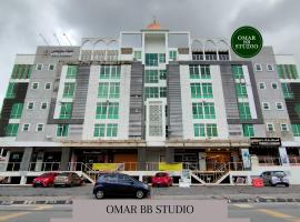 OMAR BB STUDIO，位于哥打巴鲁手工艺村和手工艺博物馆附近的酒店