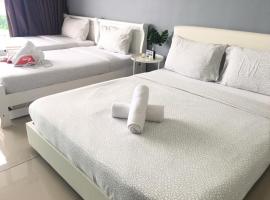PALAZIO CONDO (MOUNT AUSTIN)，位于新山的酒店