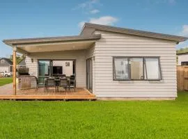 Seabliss - Cooks Beach Holiday Home