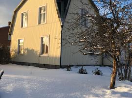 Parkgatan villa，位于Krylbo的酒店
