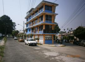 La Casa Azul Hostal y Pension - Cordoba，位于贾拉普的旅馆