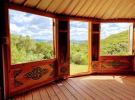 Piedra Sierra Eco Lodge，位于El Eden的酒店