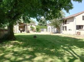 Maison Terracotta, le calme aux portes de Poitiers，位于Saint-Julien-lʼArs的酒店