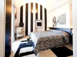 Comfortable studio in Piazza 30 m² fireplace & balcony