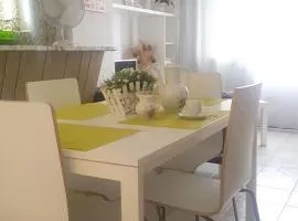 Charming Apartment in Quarteira - 50 sqm - Balcony with View