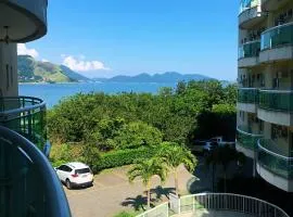 Apartamento com vista pro mar e acesso privativo à praia!