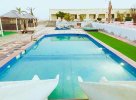 Stay-in Arabian Sea, Al Ashkharah，位于苏尔的酒店