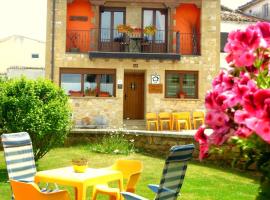 Casa rural Navarra cerca del nacedero del Urederra Belastegui，位于Eulz的乡间豪华旅馆