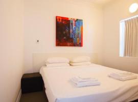 Wallaby Backpackers Hostel Perth - note - Valid passport required to check in -，位于珀斯的青旅