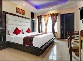 Hilltop Courtyard family suites for 1 to 6 people，位于Chhota Simla的酒店