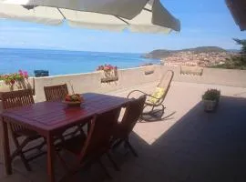 2 bedrooms apartement at Castelsardo 200 m away from the beach with sea view and furnished terrace