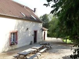 Maison spacieuse à Nevoy avec jardin de 200 m², idéal pour groupes !