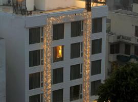 Hotel Omega - Gurgaon Central，位于古尔冈40 - 44区的酒店