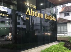Abdon Batista - Apto completo central, Smart TV，位于约恩维利的酒店