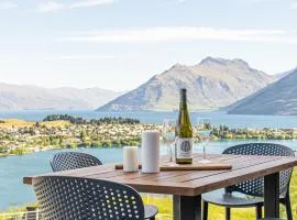 Queenstown Lake and Mountain View Retreat Free Wifi Free Street Parking