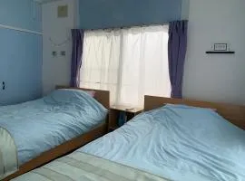 Cozy Penguin House Bibai