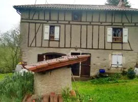 Maison spacieuse à St Constant Fournoules avec jardin