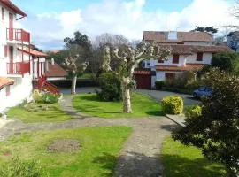 Studio a Guethary a 150 m de la plage avec jardin clos