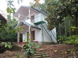 Wayal Wayanad Twin Villa，位于Panamaram的酒店