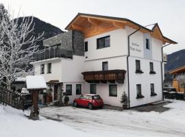 Gästehaus Pürstl-Kocher，位于斯拉德明霍伍茨恩银色滑雪缆车附近的酒店