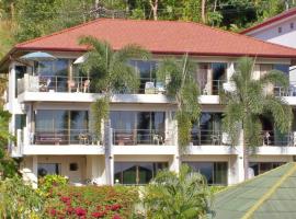 山海景观豪华公寓，位于卡塔海滩的浪漫度假酒店