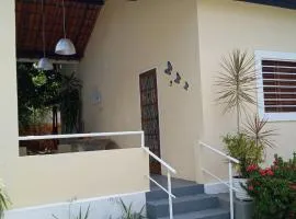 CASA À 3 KM PRAIA TAMBAÚ