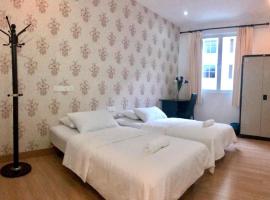 Island Hostel Bayan Lepas Airport