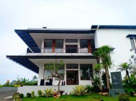 Hotel KS Surapatha，位于玛琅的酒店