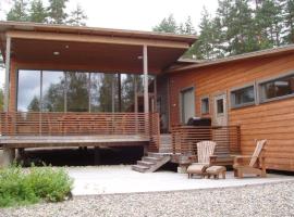 Kuoreksenniemi Villas & Lakehouse，位于普马拉的酒店