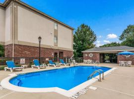 Sleep Inn & Suites Smithfield near I-95，位于史密斯菲尔德的酒店