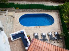 Dadya Villa 2 - Villa with private pool - 750m distance to the beach，位于达特恰的度假屋