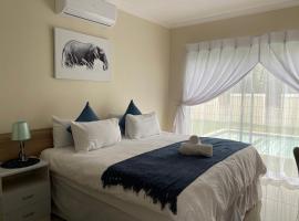 iMpongo Royal Lodge，位于理查兹湾的酒店