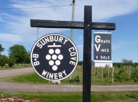 Sunbury Cove Winery，位于Miscouche的住宿加早餐旅馆